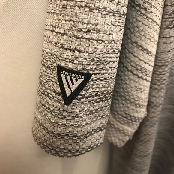 Levelwear Polo Mens Grey Striped Shirt Size M Collared Short Sleeves Breathable - Picture 2 of 6